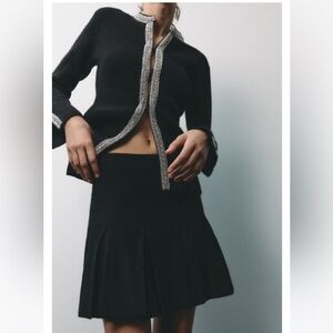 Zara Box Pleat Knit Skirt. Sz M